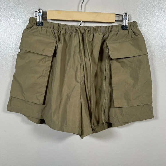 Lovers & Friends Mya Shorts Size Small Green Utility Cargo Relaxed Gorpcore - Picture 1 of 8